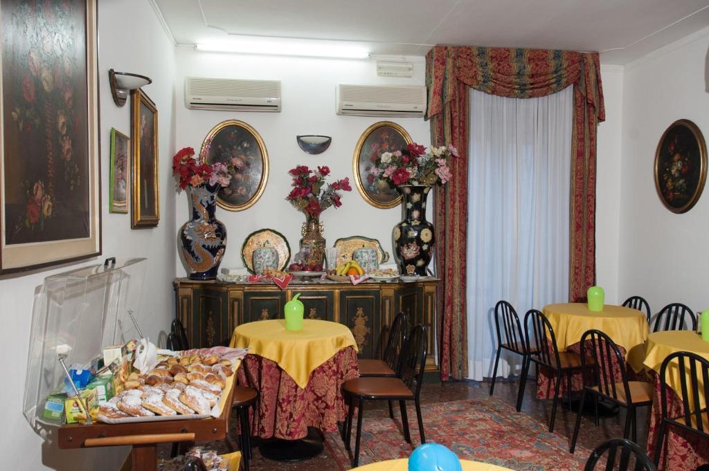 Vip Hotel Πιατσέντζα Εξωτερικό φωτογραφία