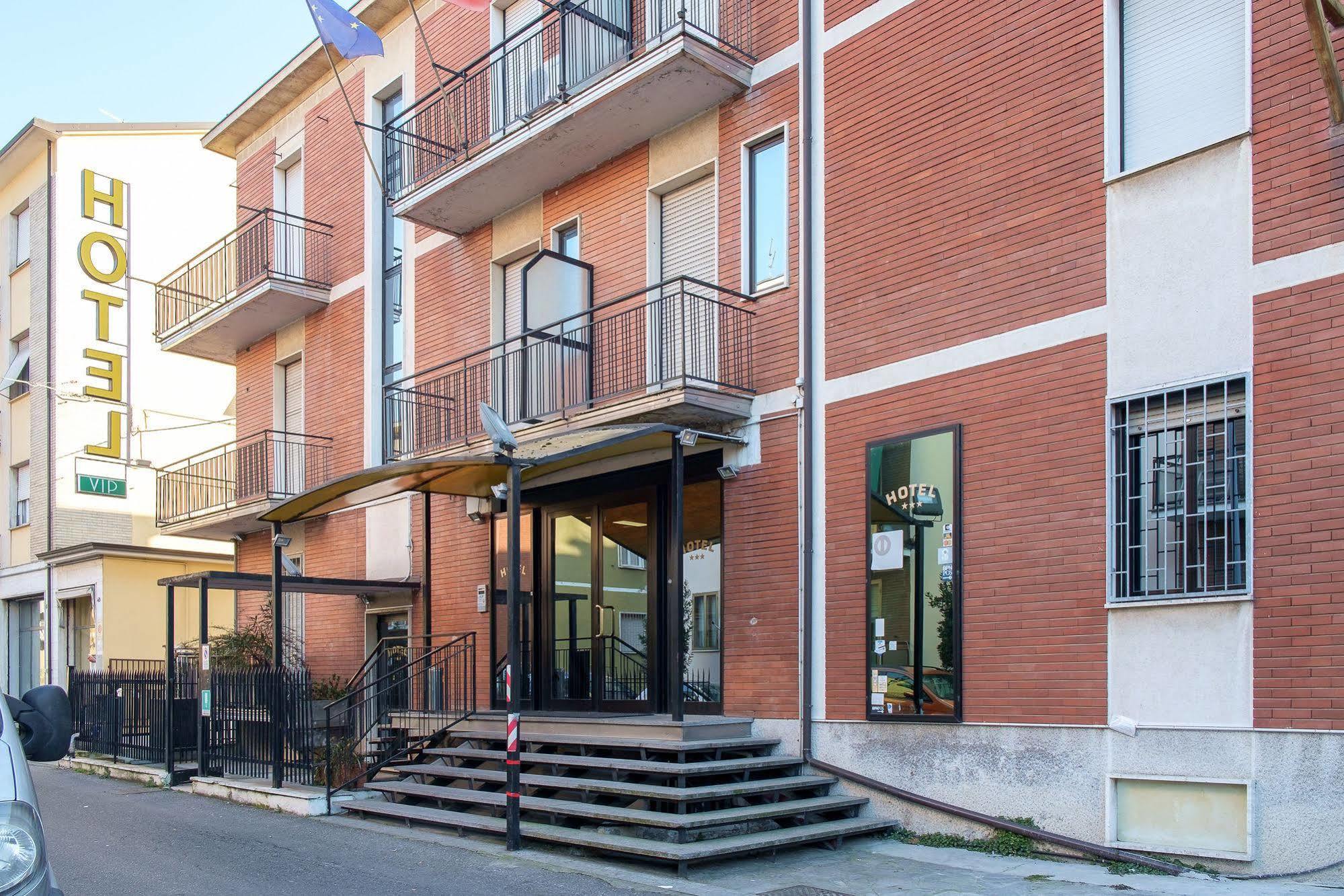 Vip Hotel Πιατσέντζα Εξωτερικό φωτογραφία